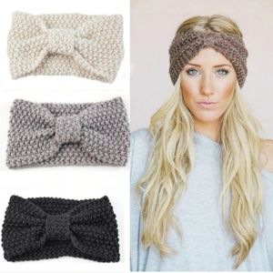 😍 WINTER MUST! Knitted Head Band with Bow!